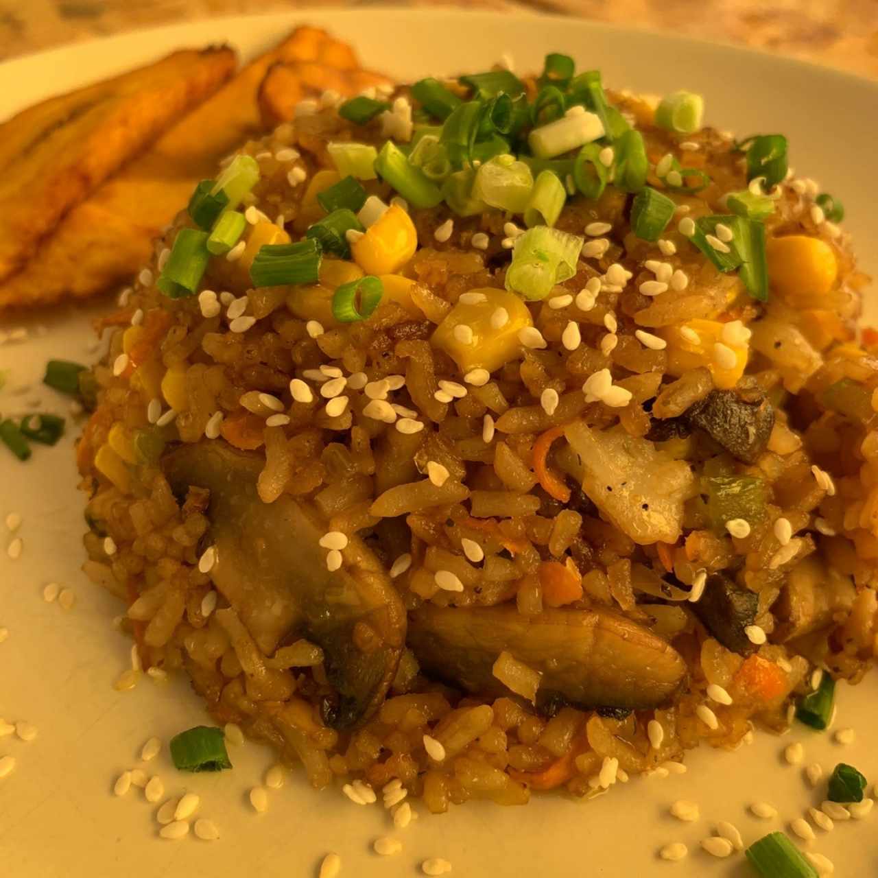 Menú del Día - Arroz con vegetales y champiñones