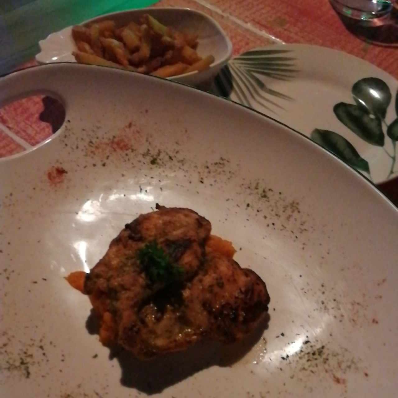 Pollo en salsa de vino blanco