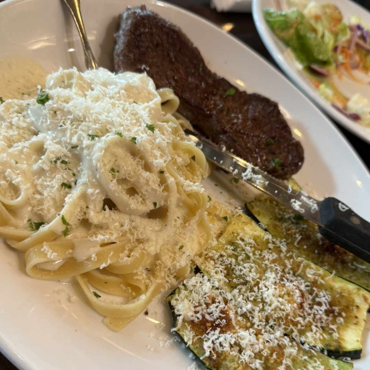 Classic Entreés - Steak Alfredo