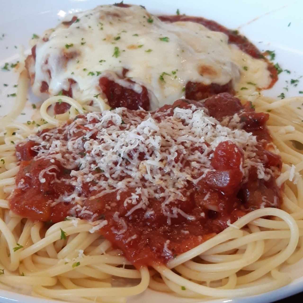 Pollo a la parmigiana