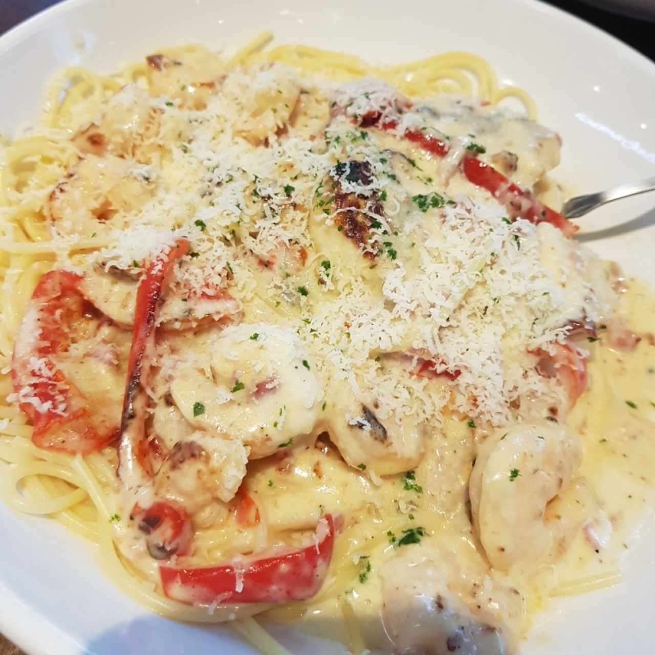 shrimp & chicken carbonara