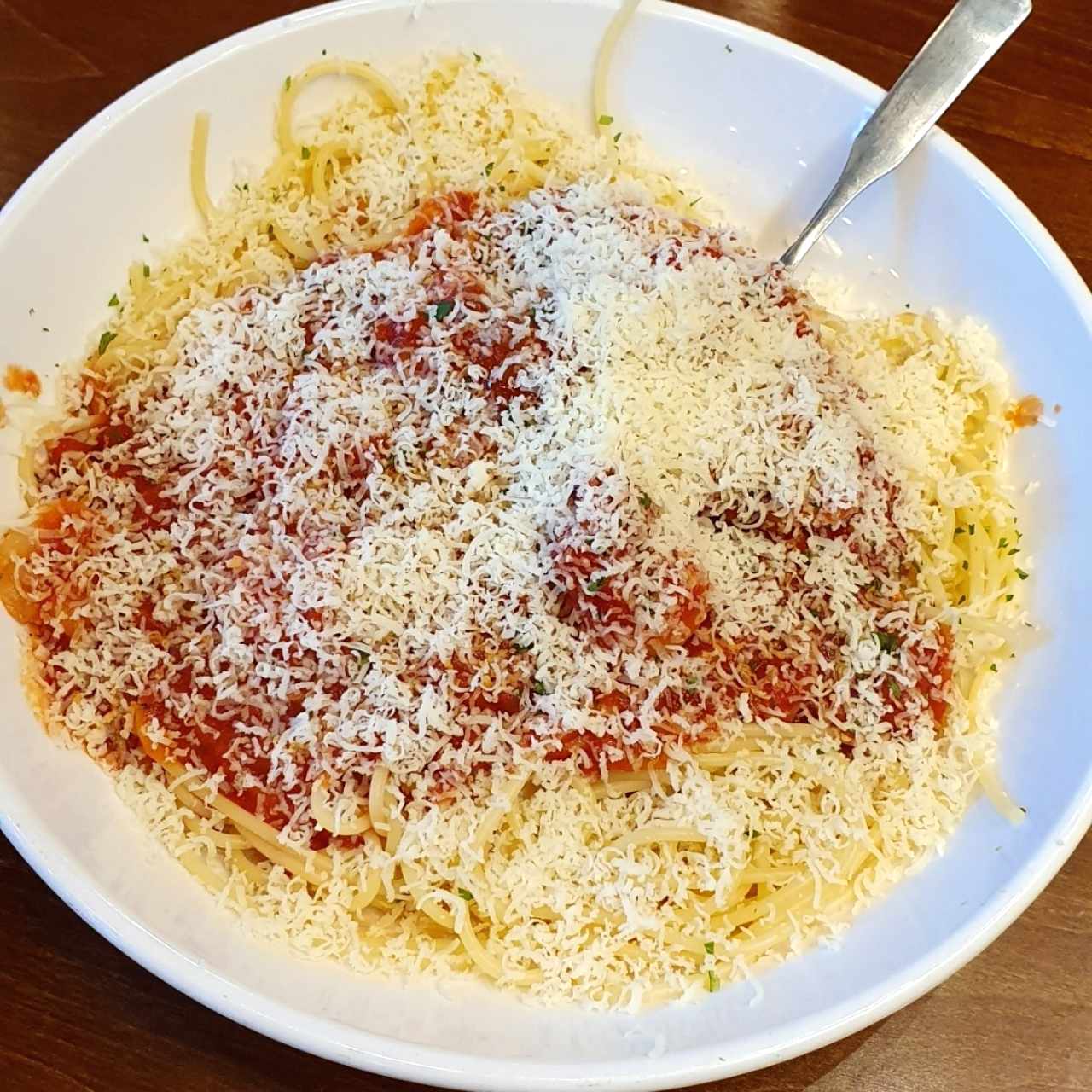 Spaghetti Marinara con Camarones