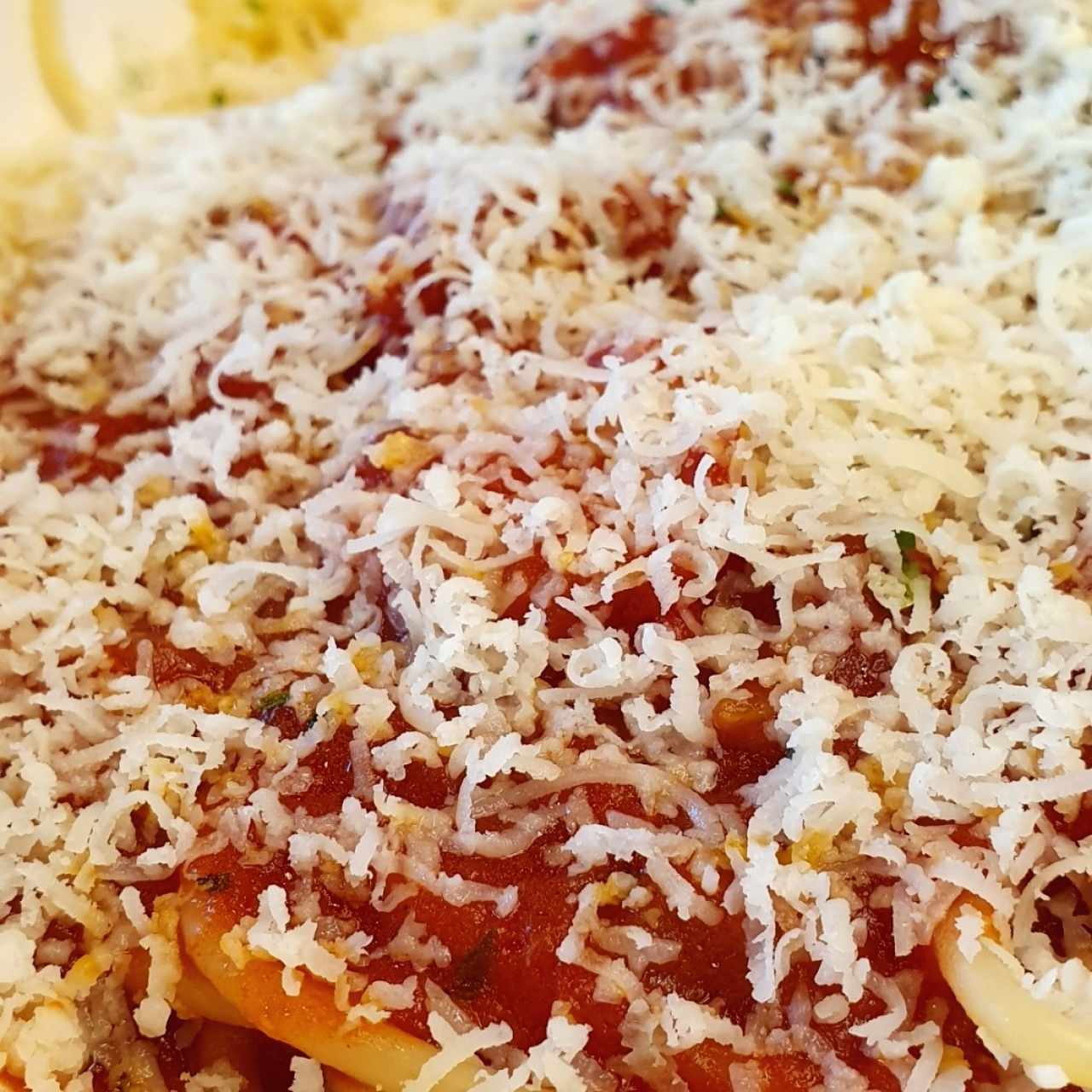 Spaghetti Marinara con Camarones