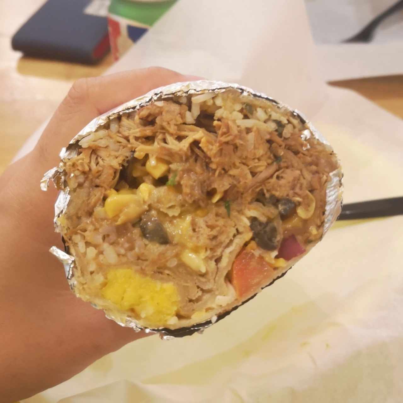 Burrito de Carnitas con TODO