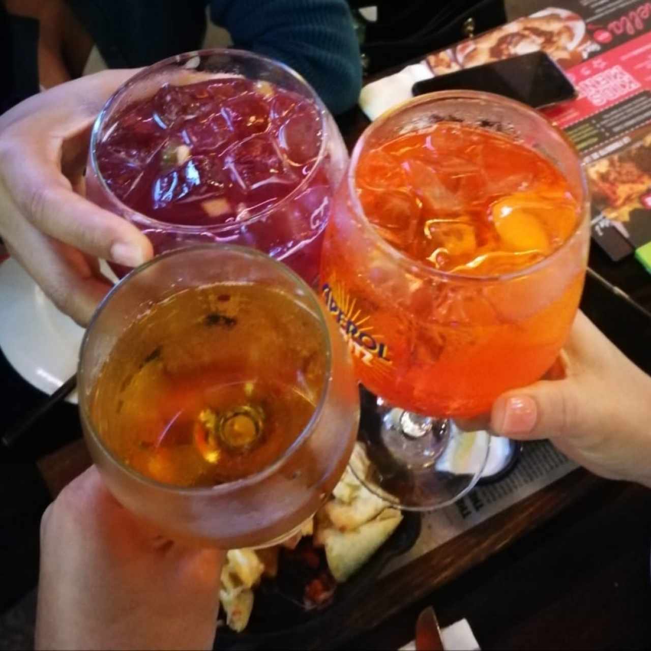 Sangría, Aperol Spritz y Cerveza