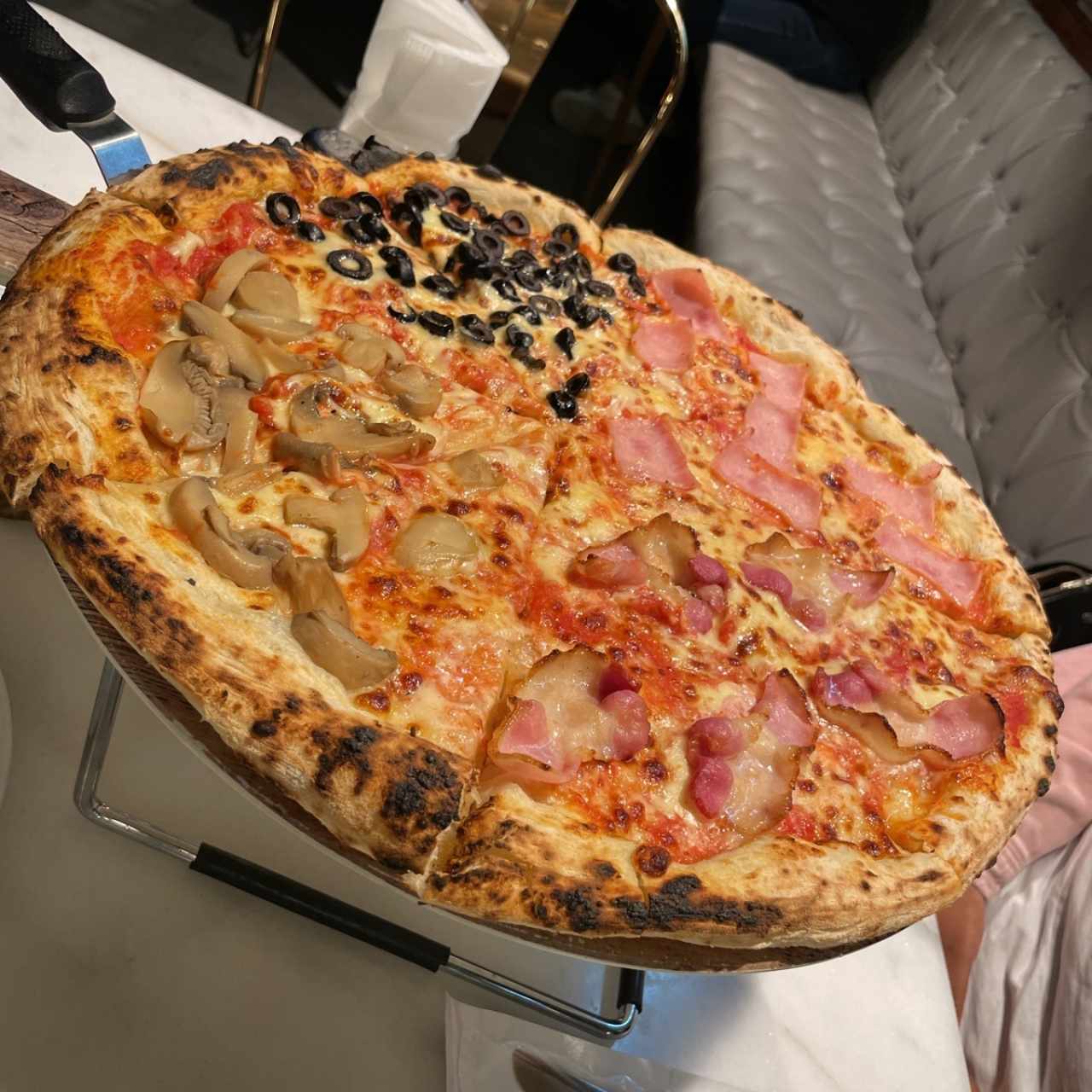 Pizze Rosse - Cuattro Stagioni Familiar
