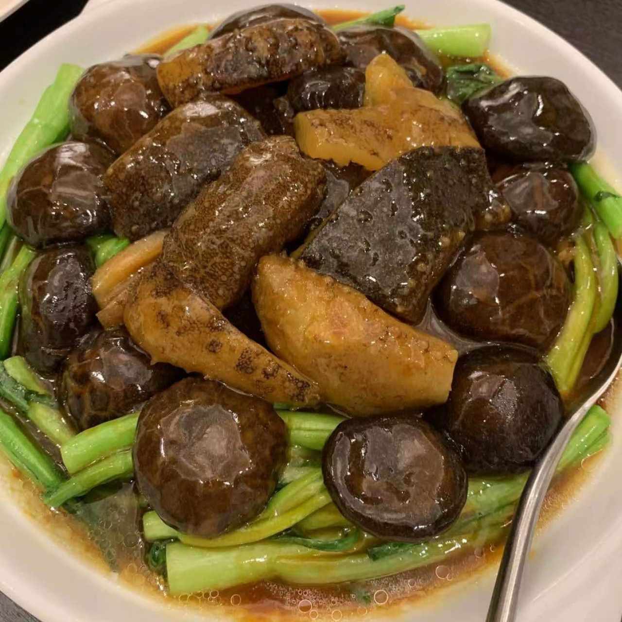 Carne con Vegetales Y Hongos chinos