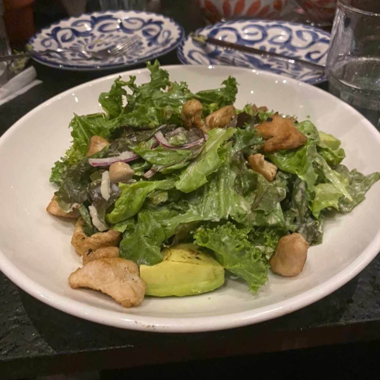 Verdes - Ensalada de Kale con Pollo