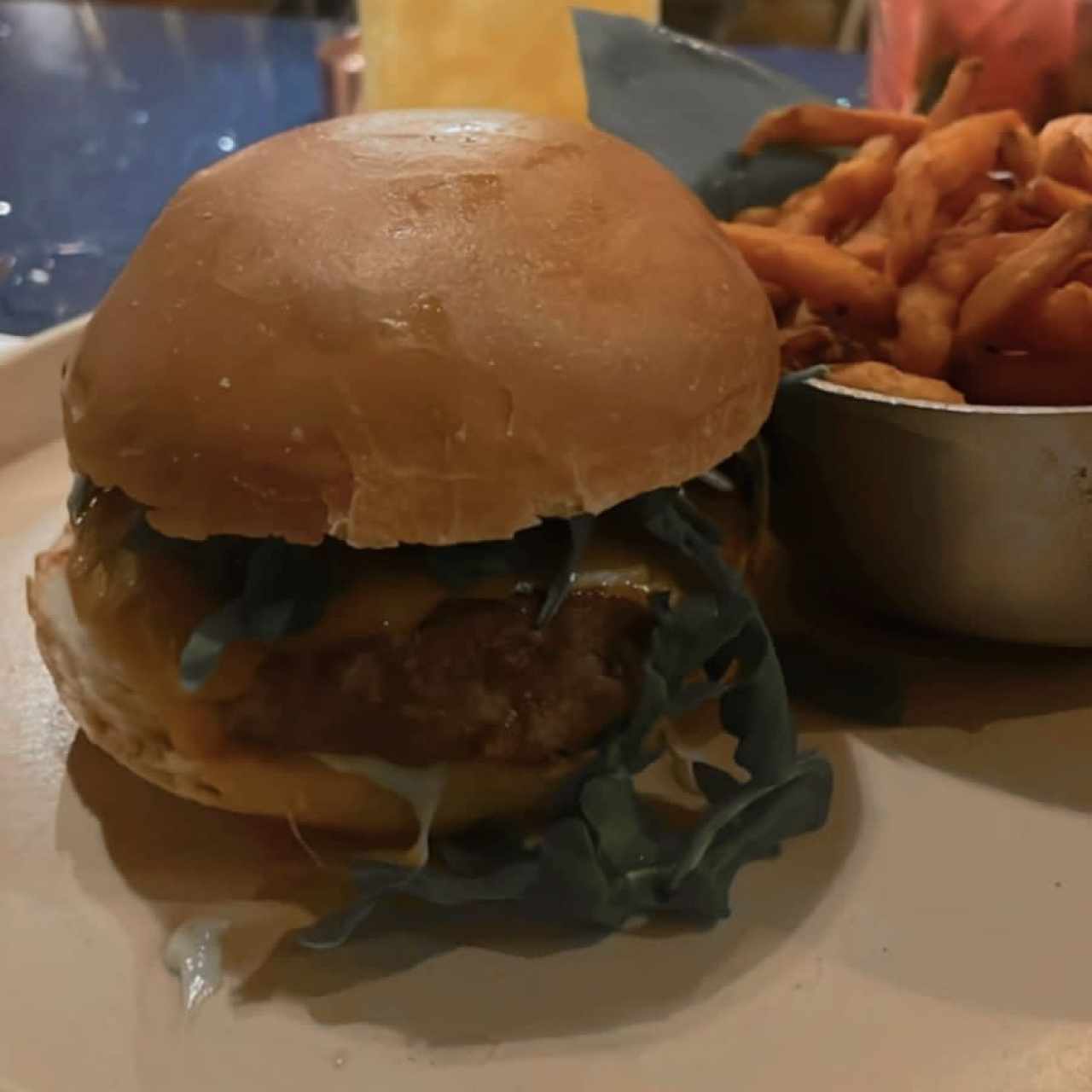 EMILIANA PRIME BURGER