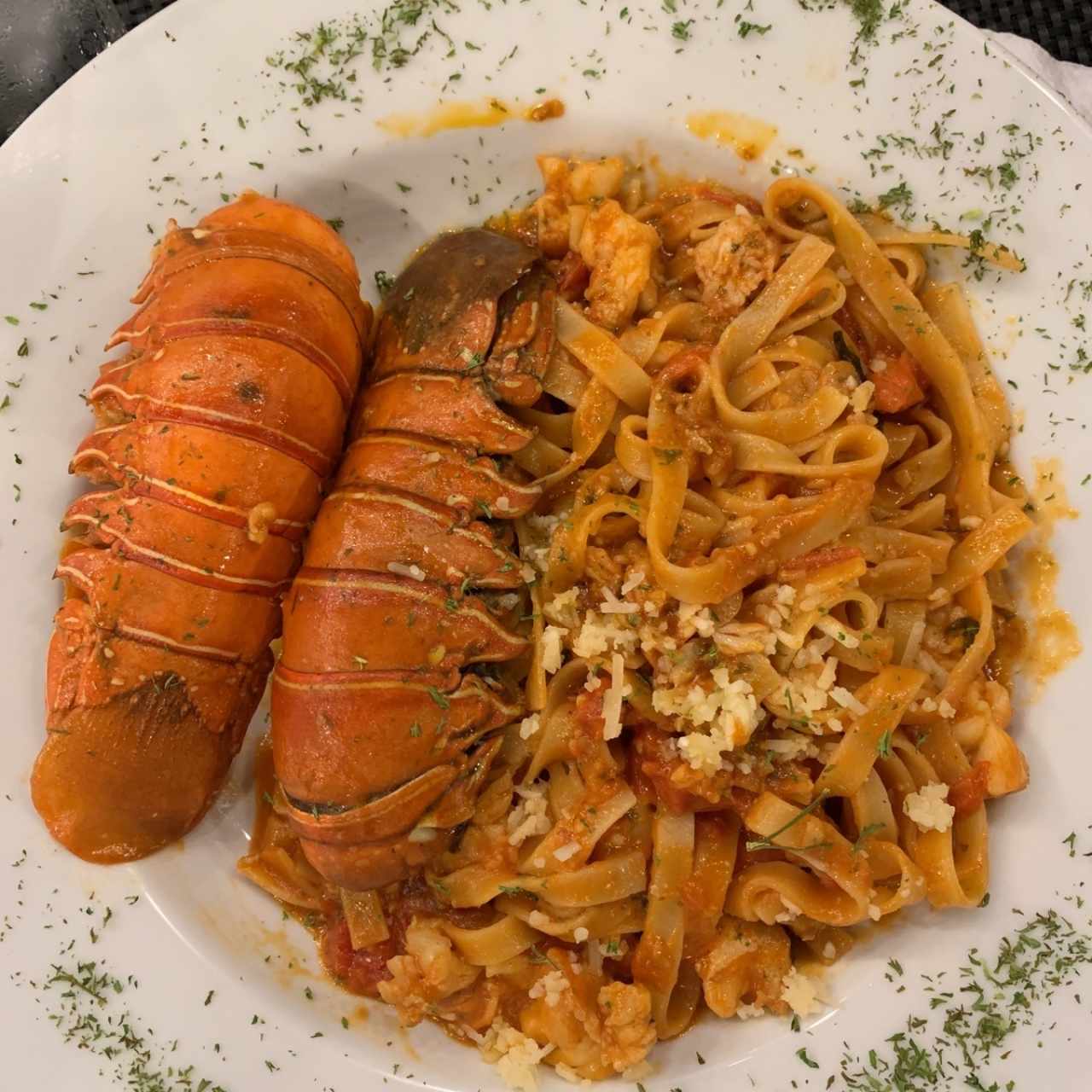 Fettuccini con Langosta a la Raffaela