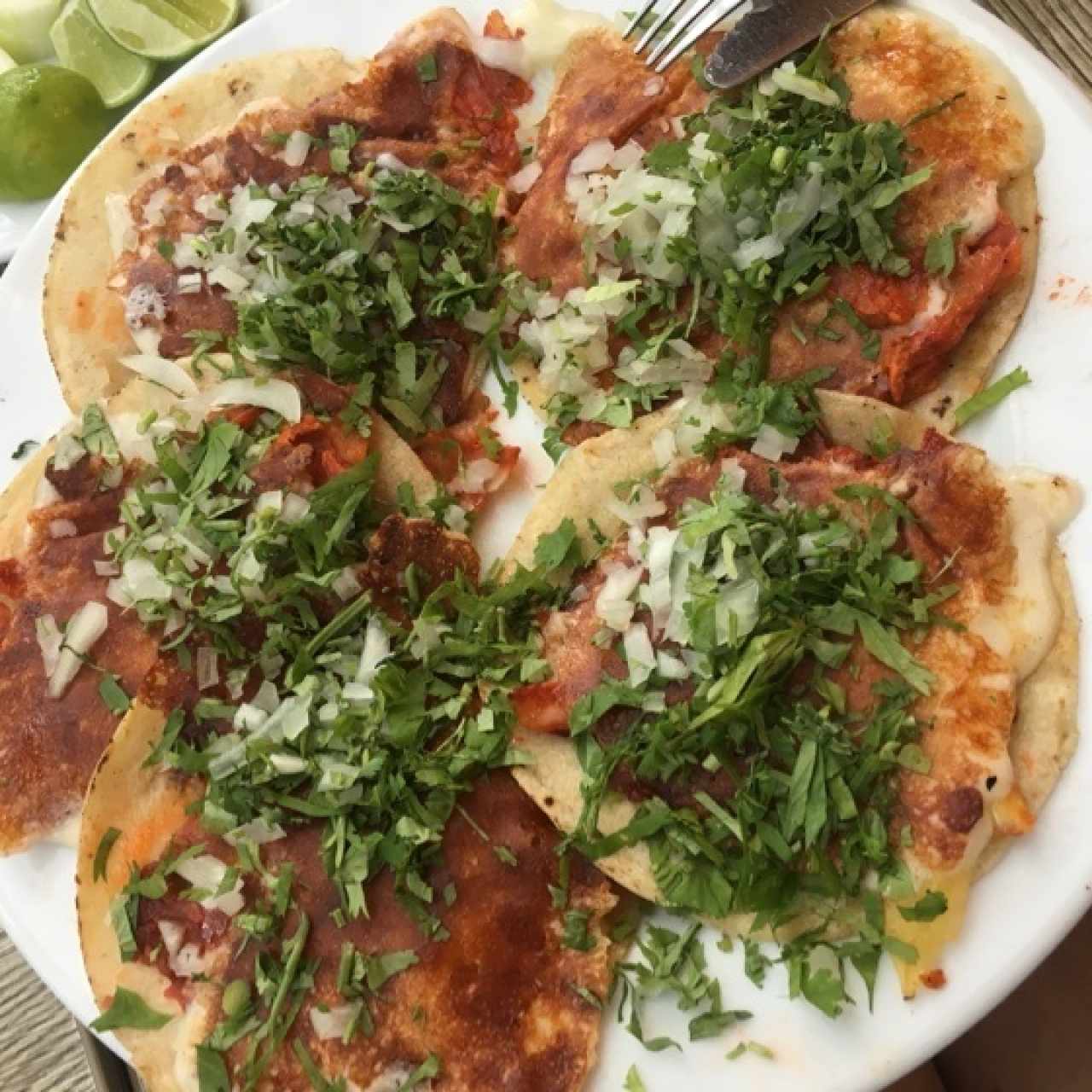 tacos al pastor con queso