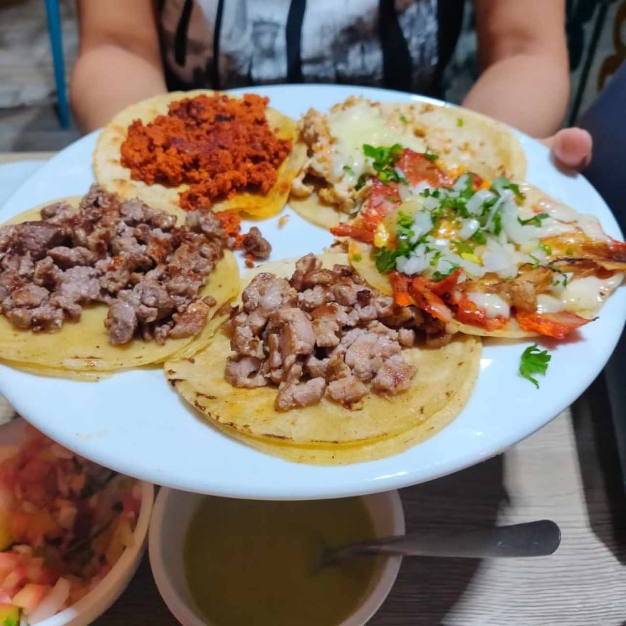 tacos - carnitas pollo chorizo y al pastor