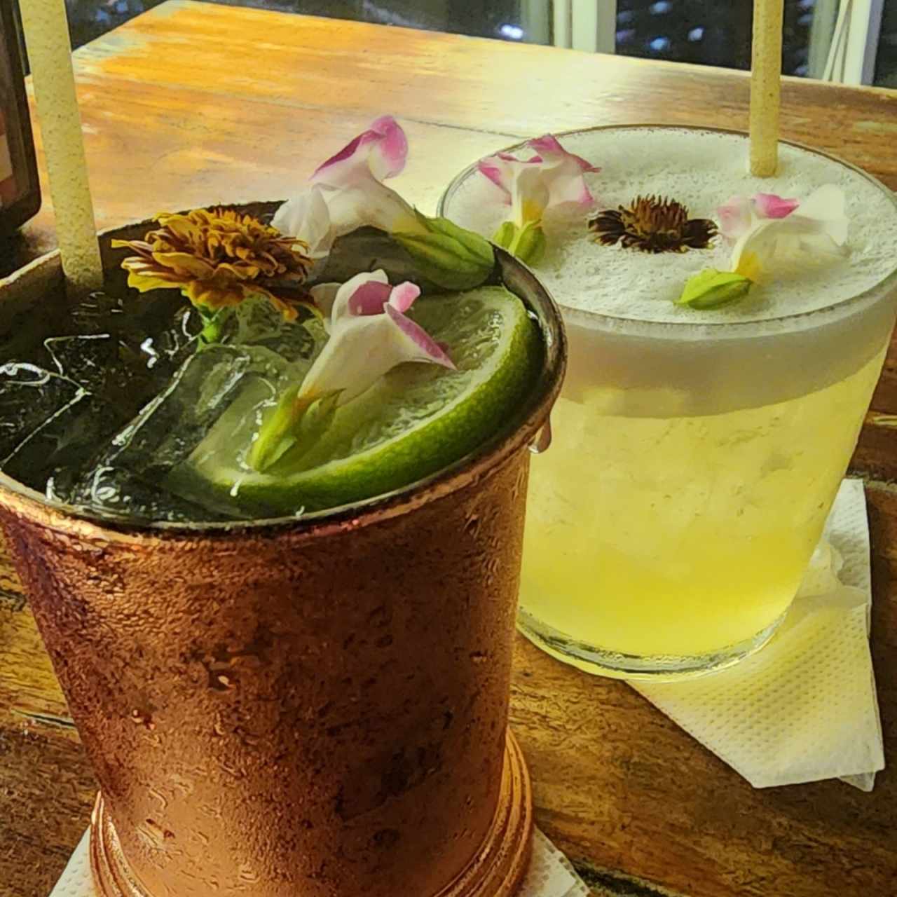 moscow mule y wiskey sour