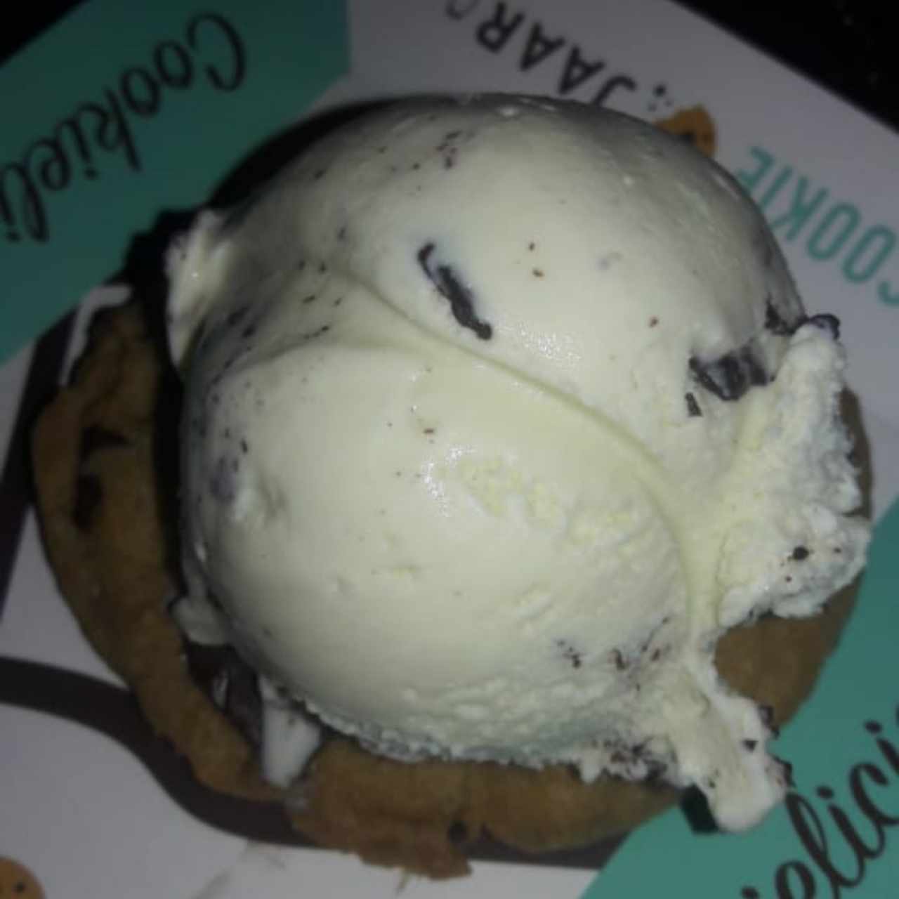 galleta clásica con helado de menta.