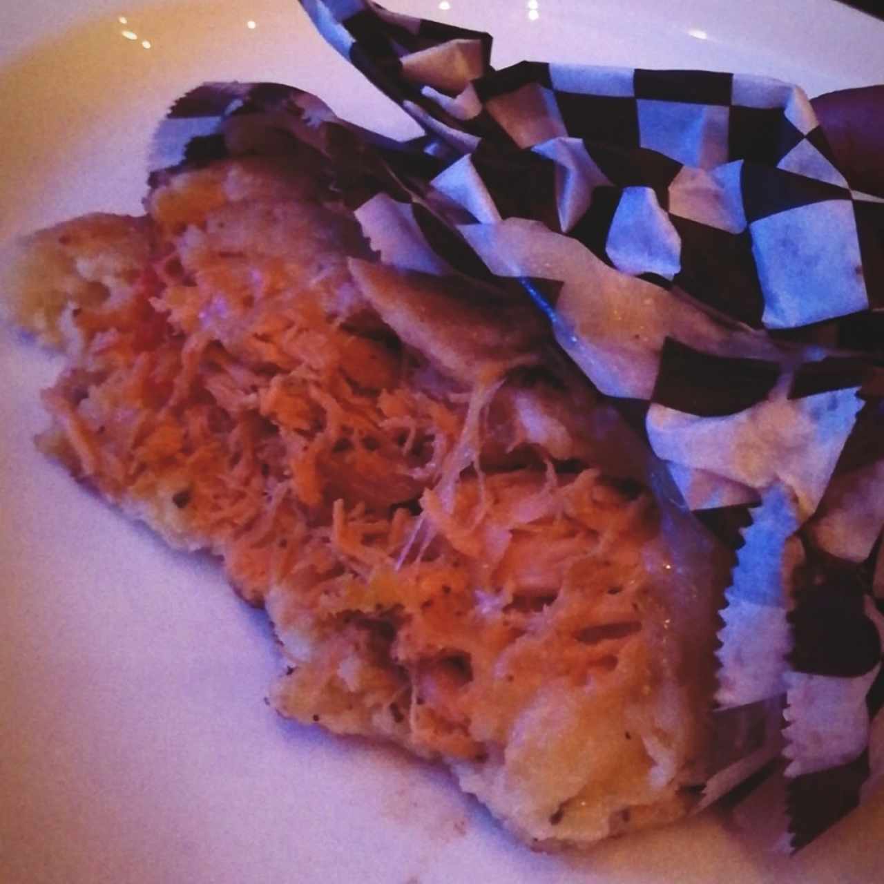 La catira arepa de pollo flecado