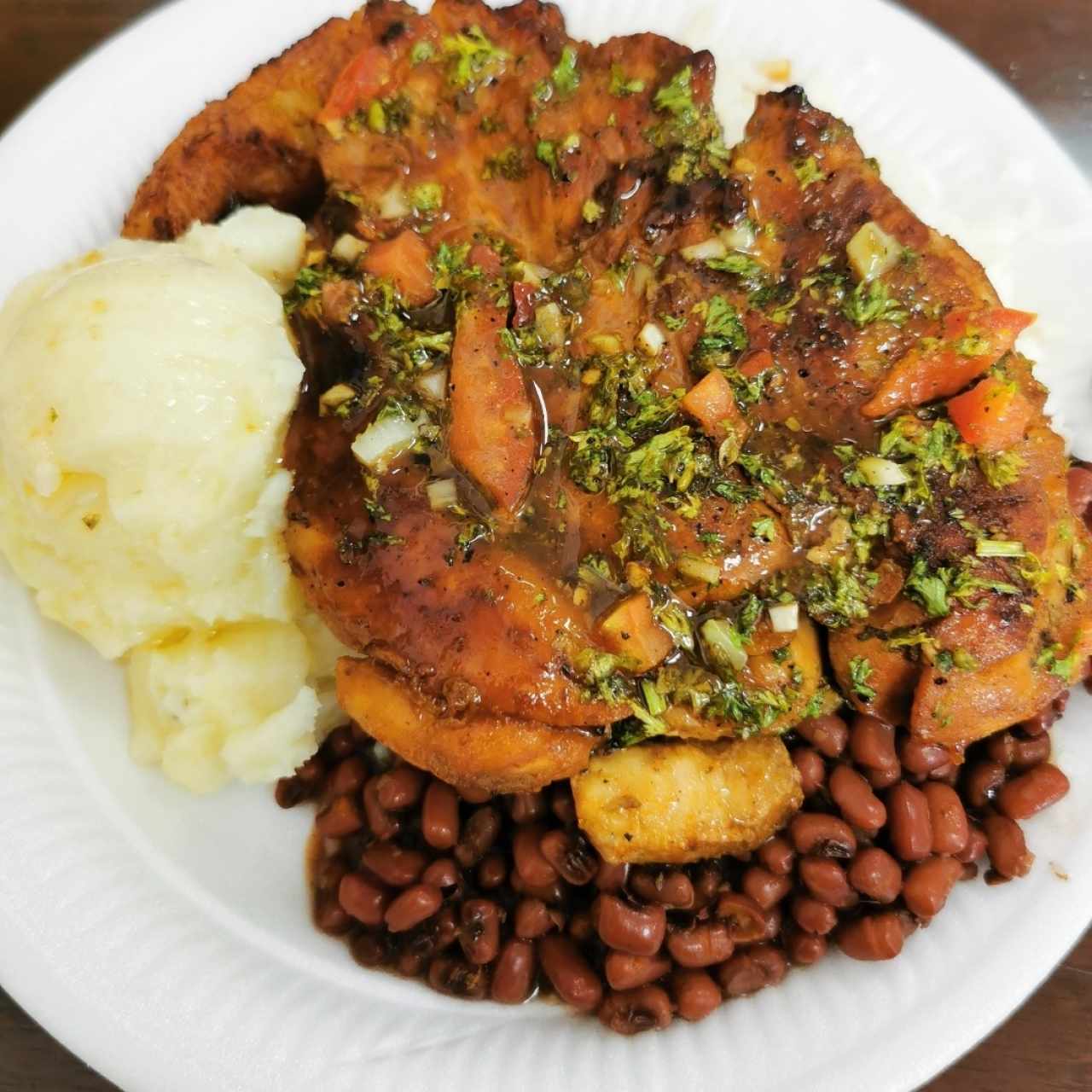 Comida completa con pollo a la plancha