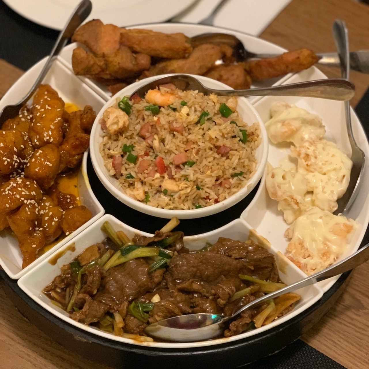 Plato de Muestras de Proteinas. muy buenos para compartir