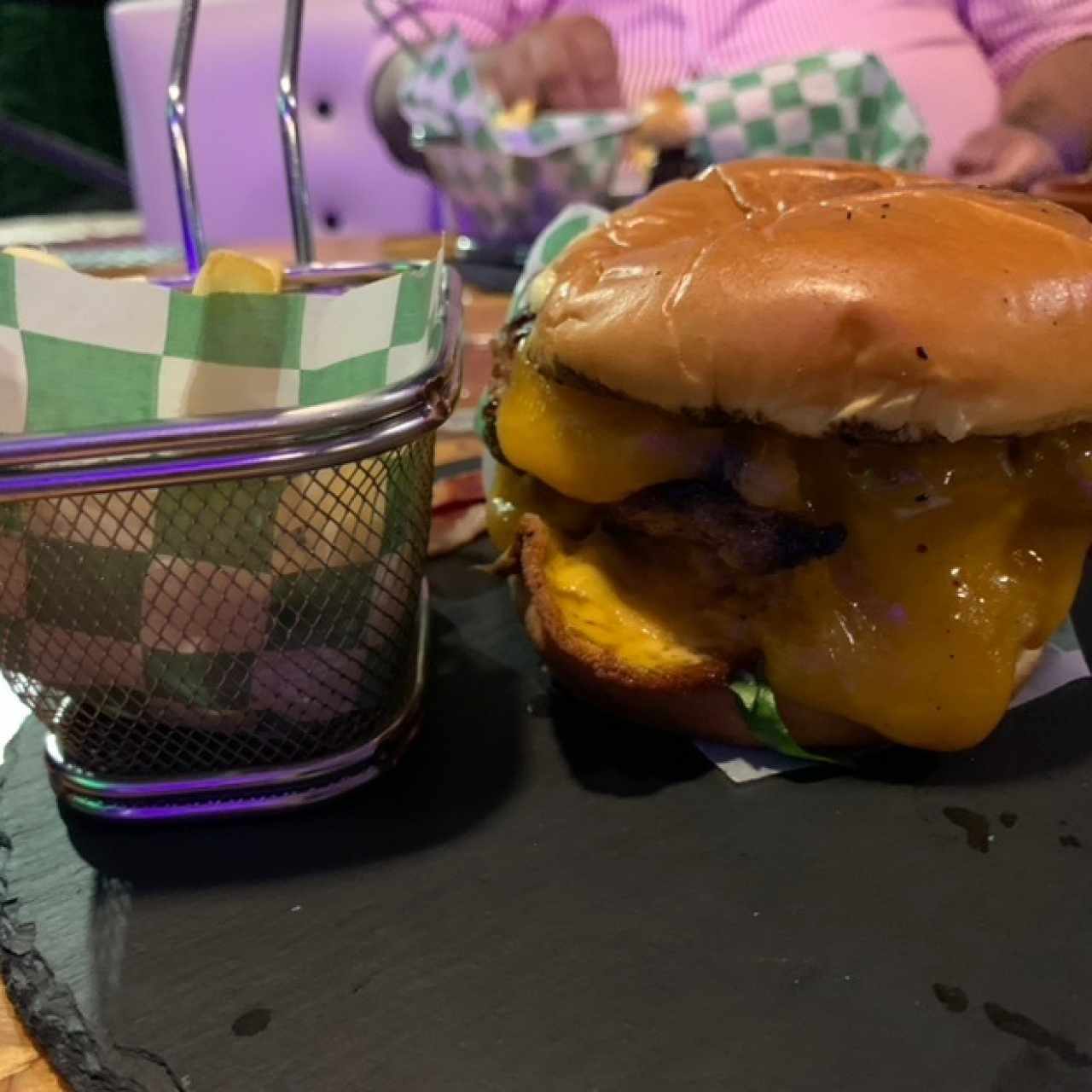 Double cheeseburger 