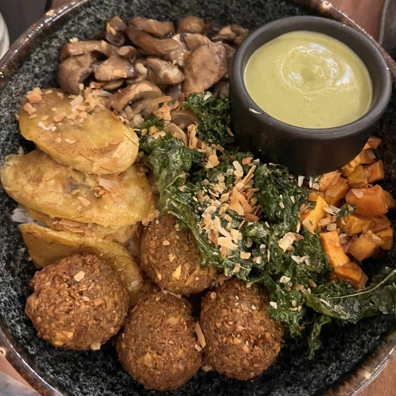 Platos Grandes - BOWL DE FALAFEL