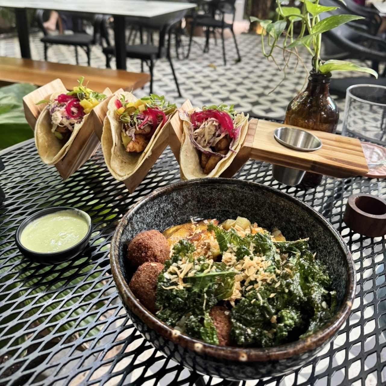 Platos Grandes - BOWL DE FALAFEL