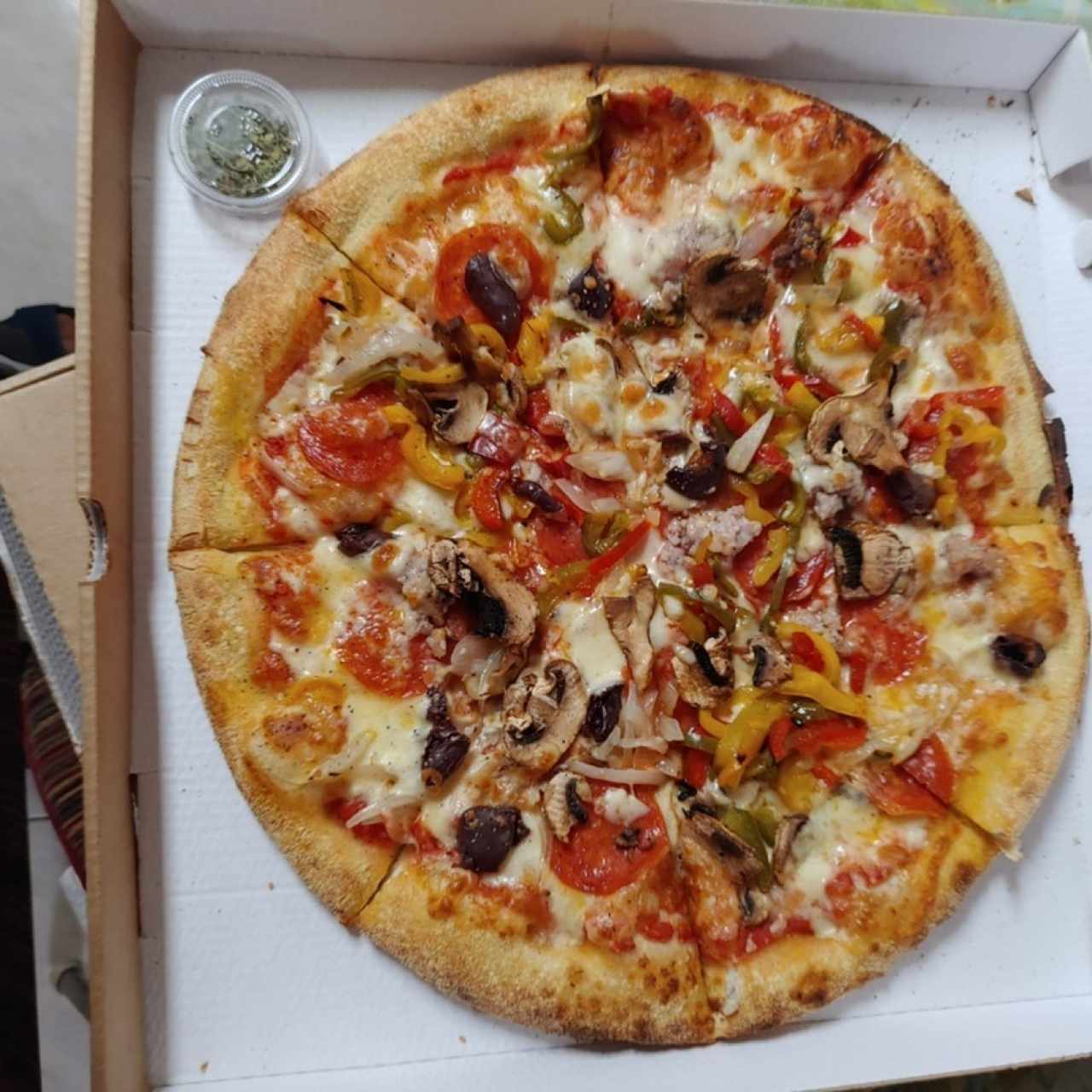 Pizza de Combinación, tamaño 14”