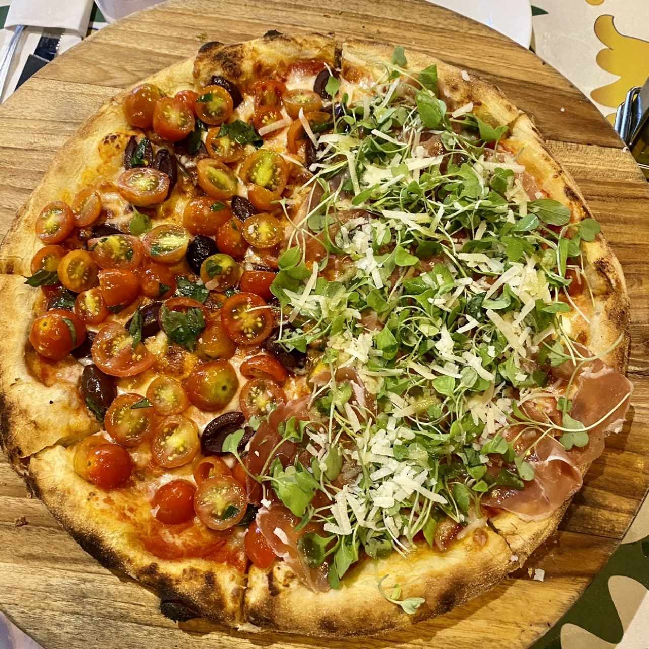 Pizza Katané y Ajo Rojo