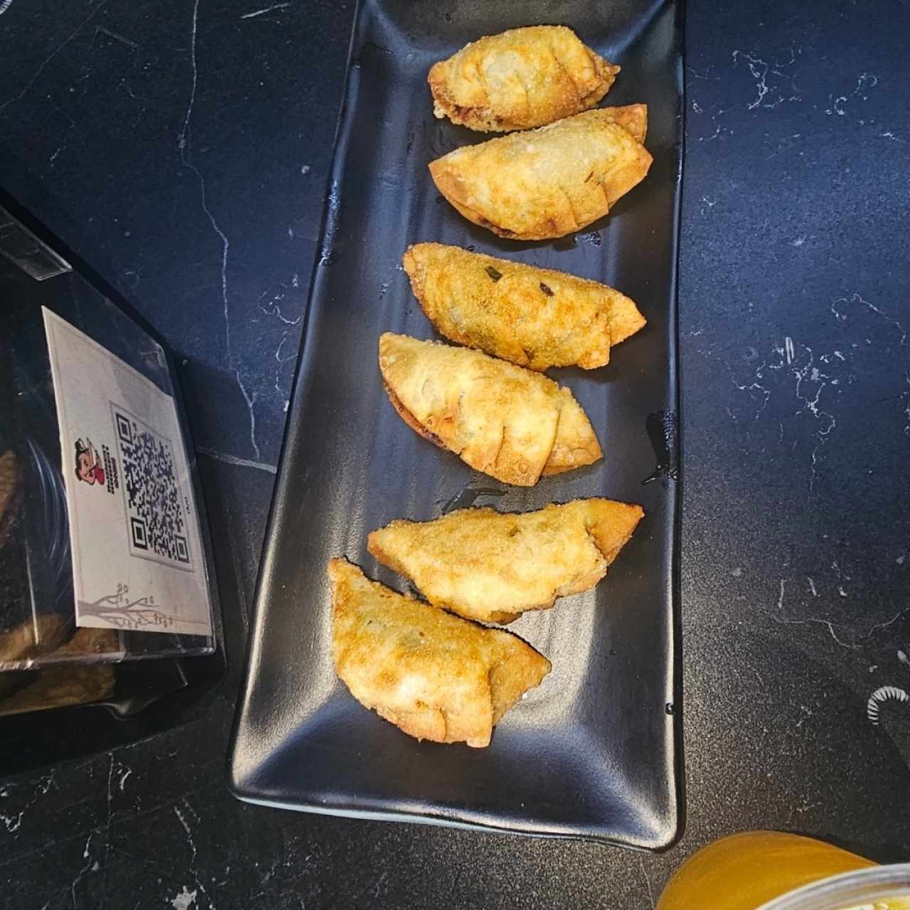 ENTRADAS - DEEP FRIED GYOZA