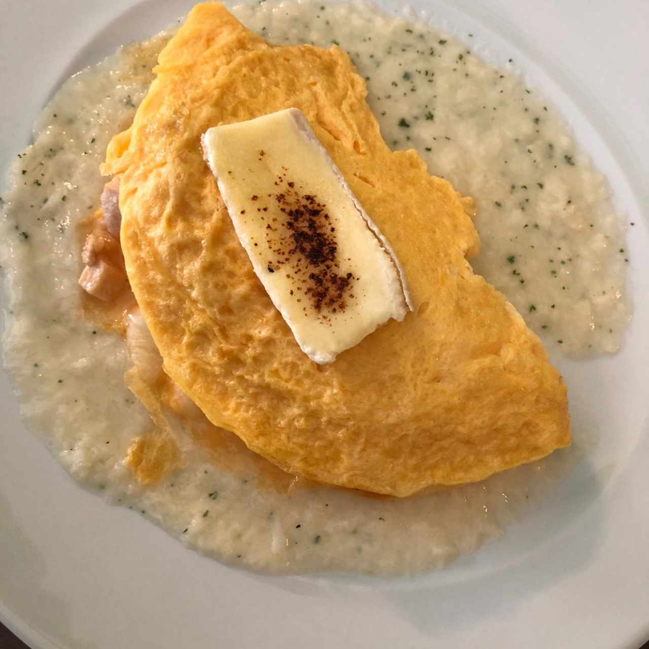 Desayunos Oponto - Omelette de pollo y queso brie