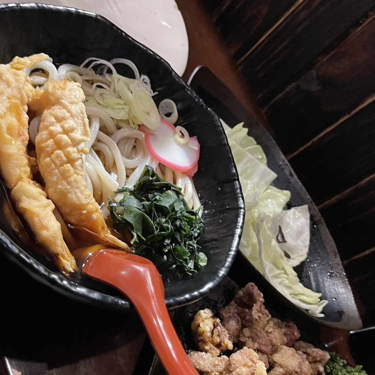 Udon con langostino tempura 