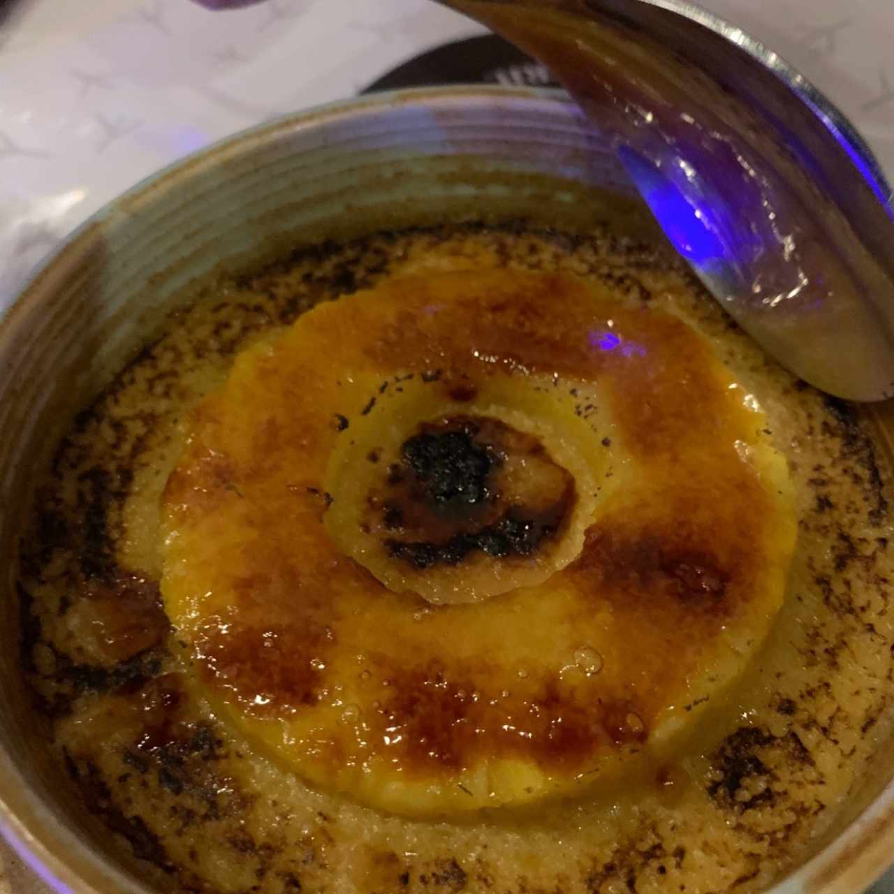 creme brule con piña