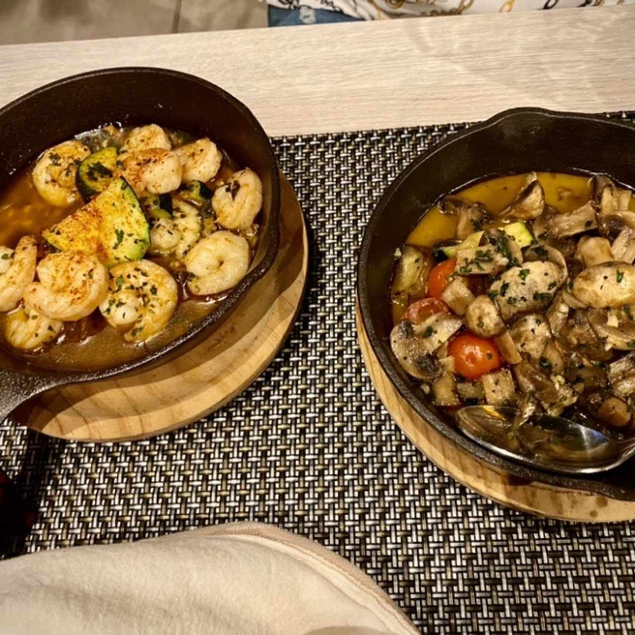 camarones y hongos (entrada)