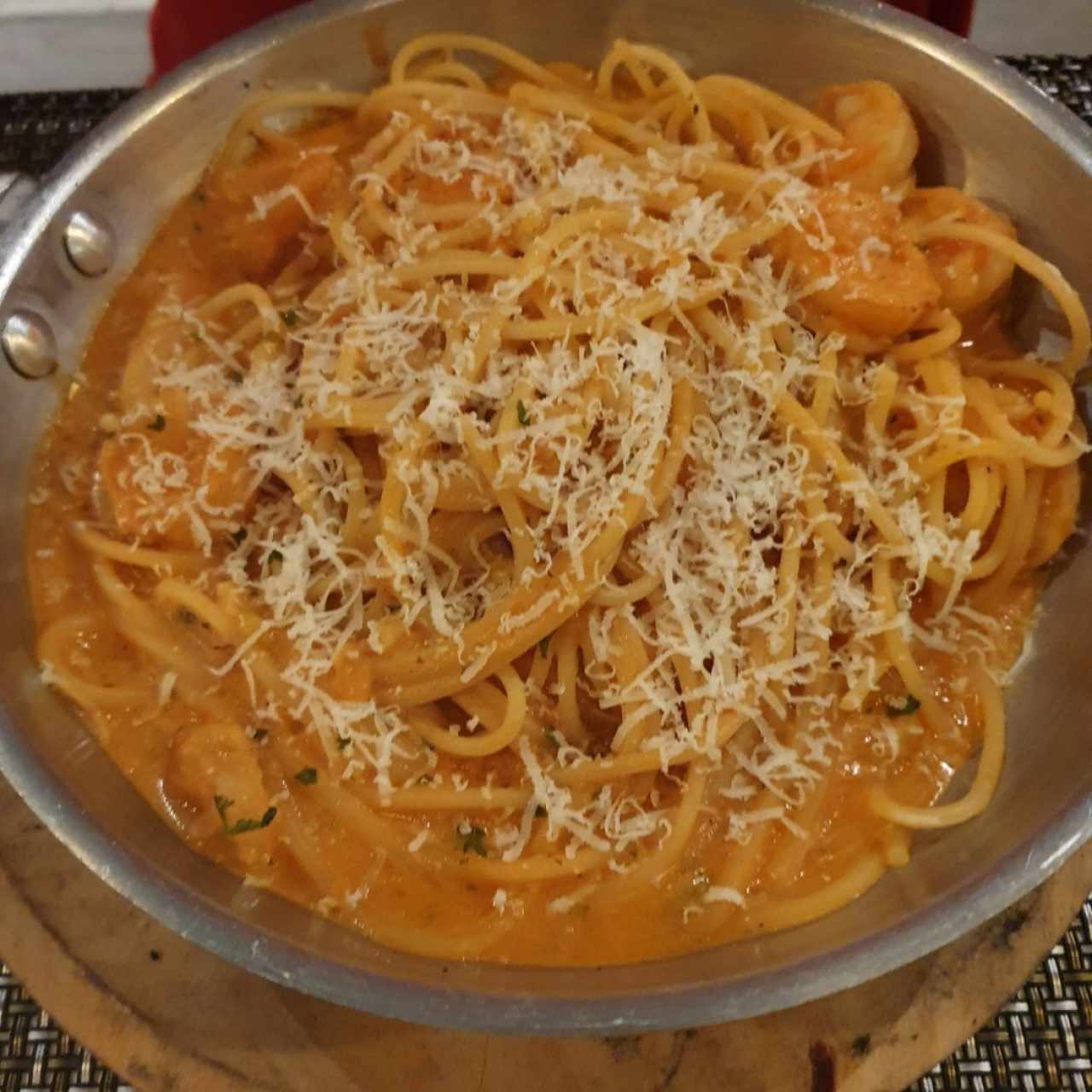 pasta marsecheza con camarones