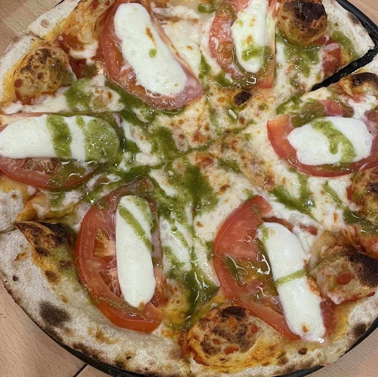 Pizzas - Caprese