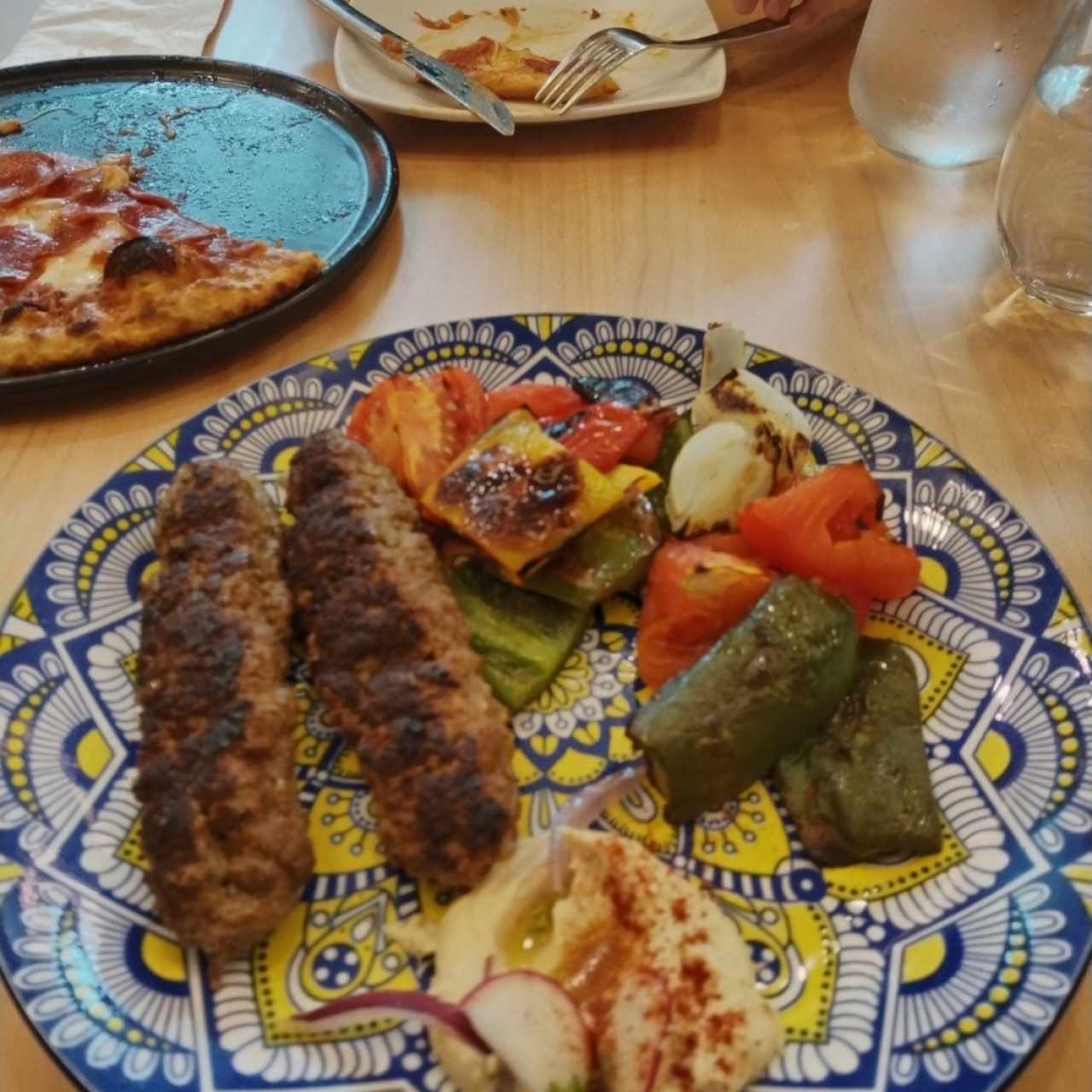 Platos - Kebab con Guarnición