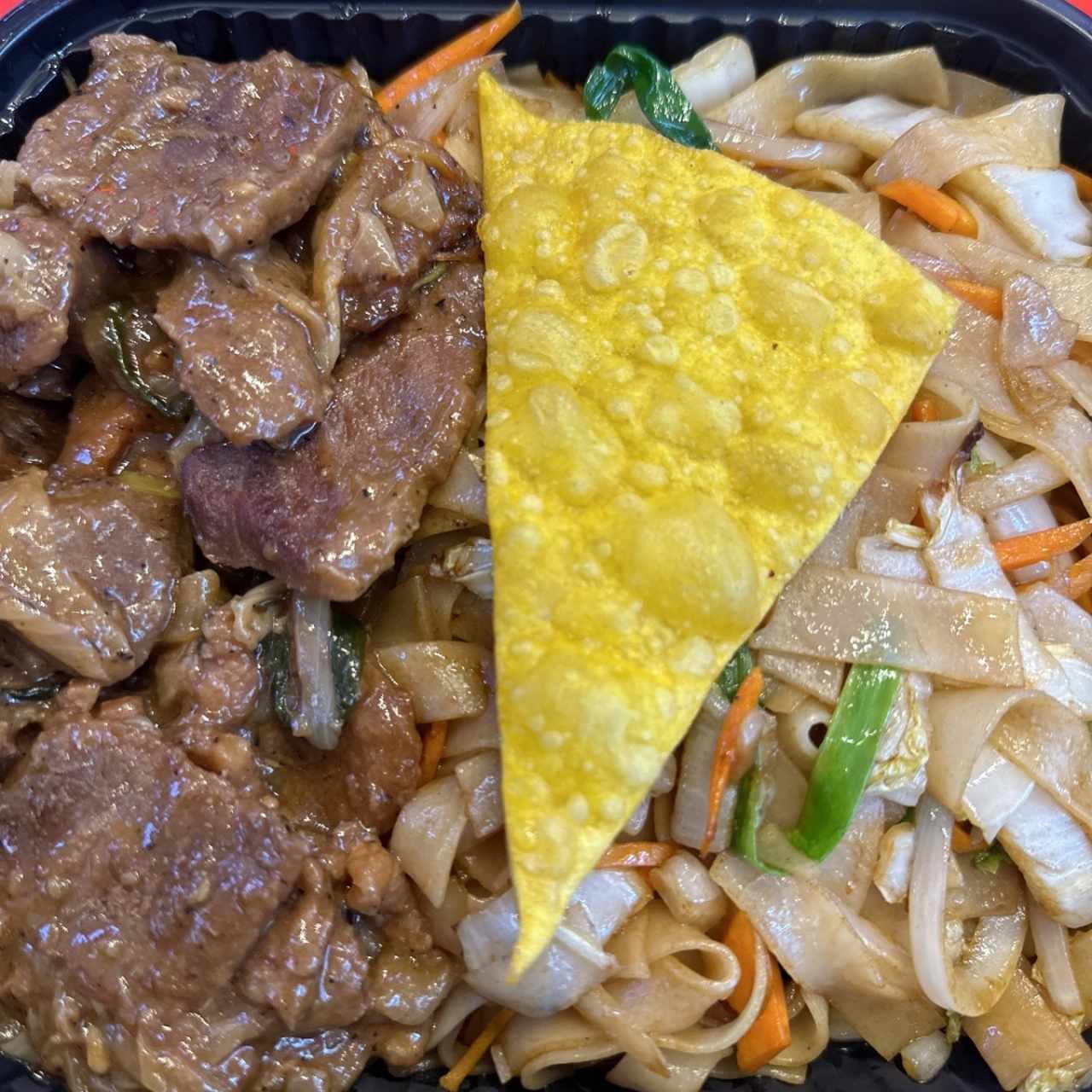 Carne a la Mongolia con Chow Fun