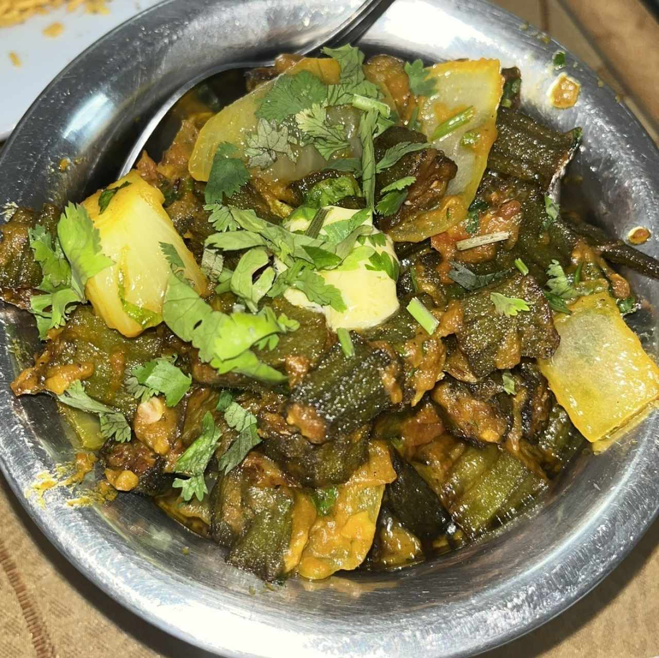 Delicias Vegetariana - Bhindi Do Piyasa