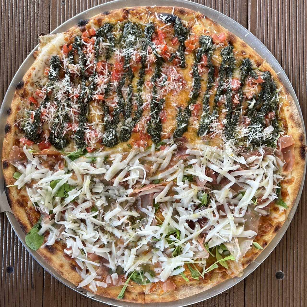 Ordena tu pizza mitad y mitad (esto es pesto/fabi fabi)