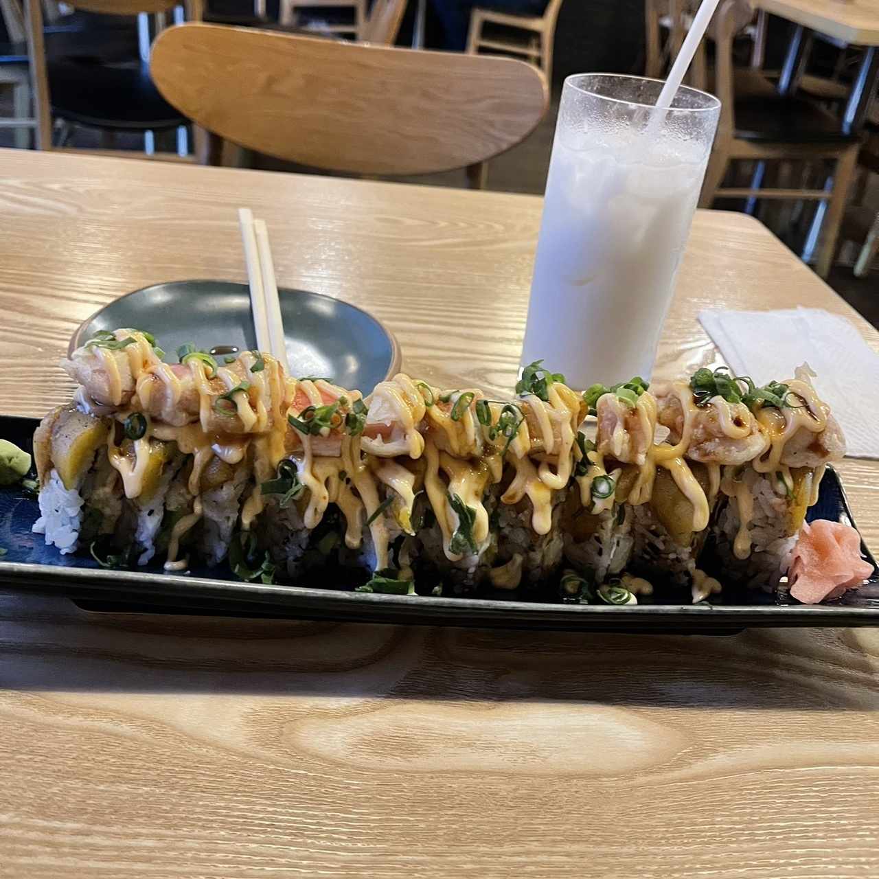 SUSHI - Filipino Roll