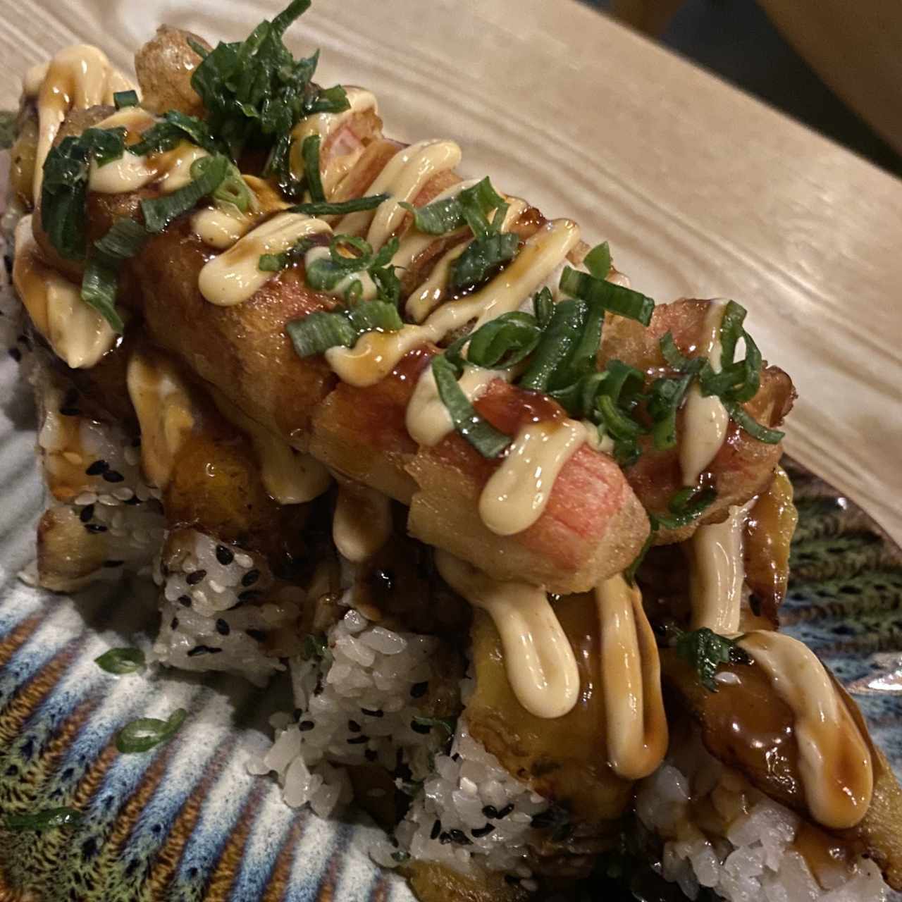 SUSHI - Filipino Roll