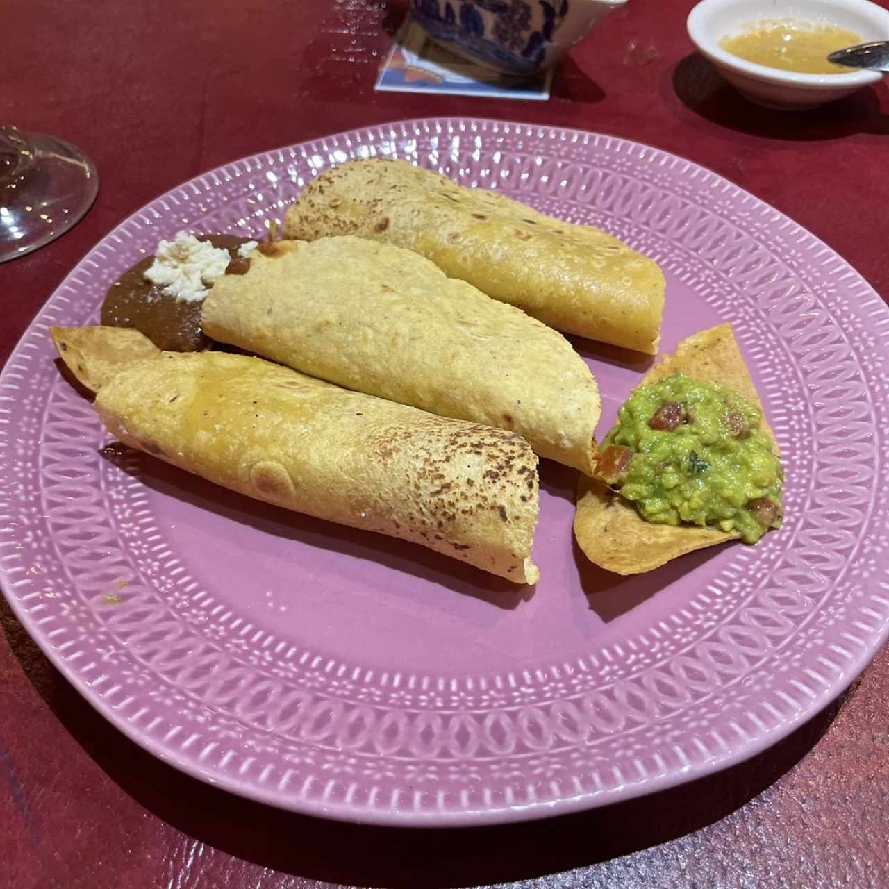 Tacos suaves mixtos en tortillas de maiz 😊