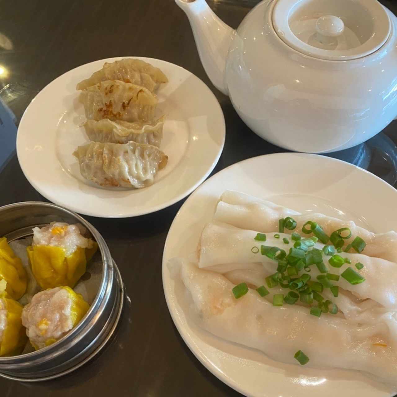 Desayuno chino y té de jazmin