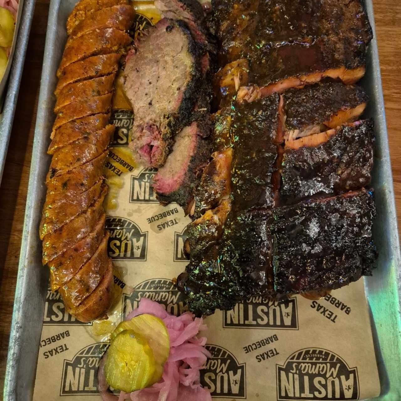 Ribs, Brisket y Sausage