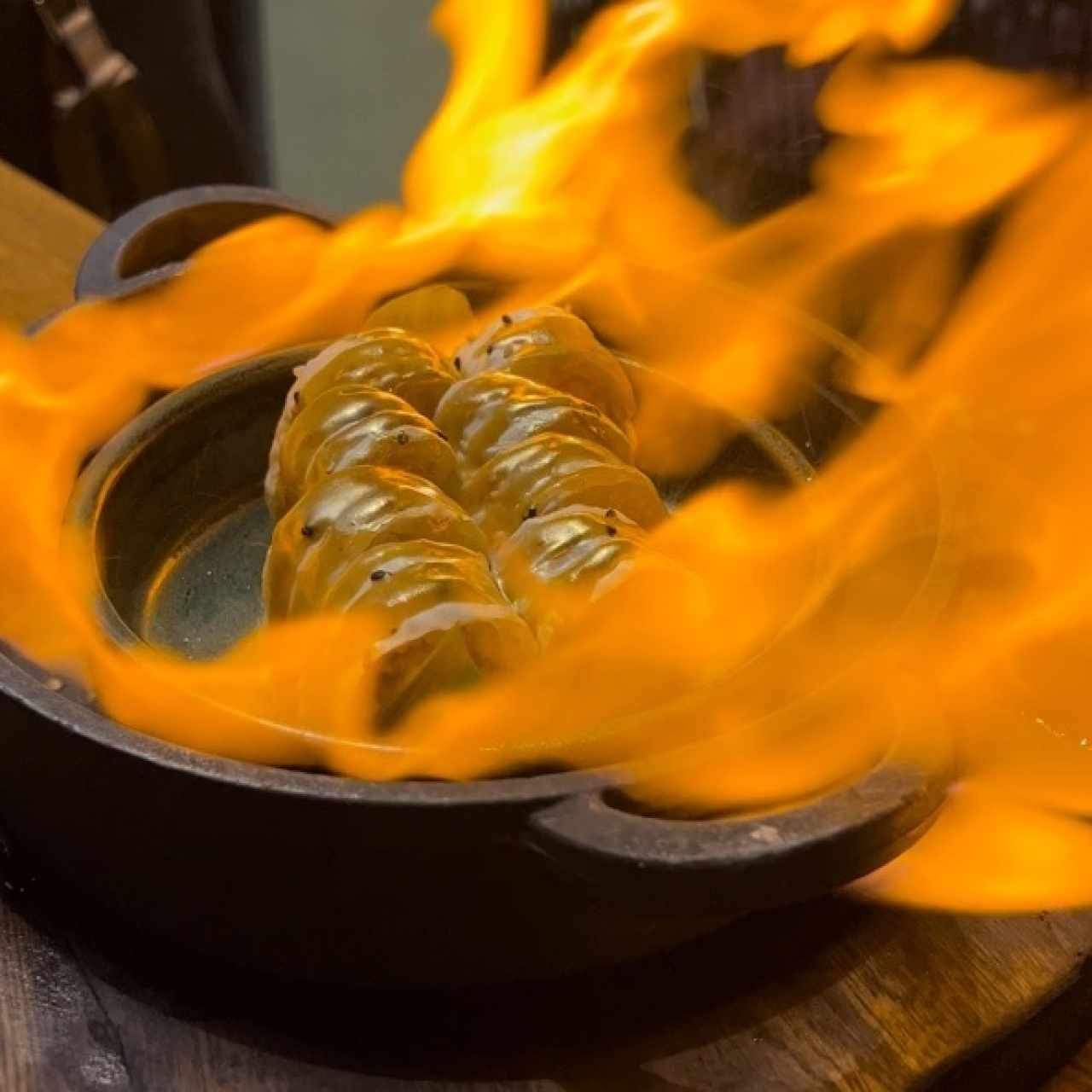 Rolls - Burning Flame Salmón