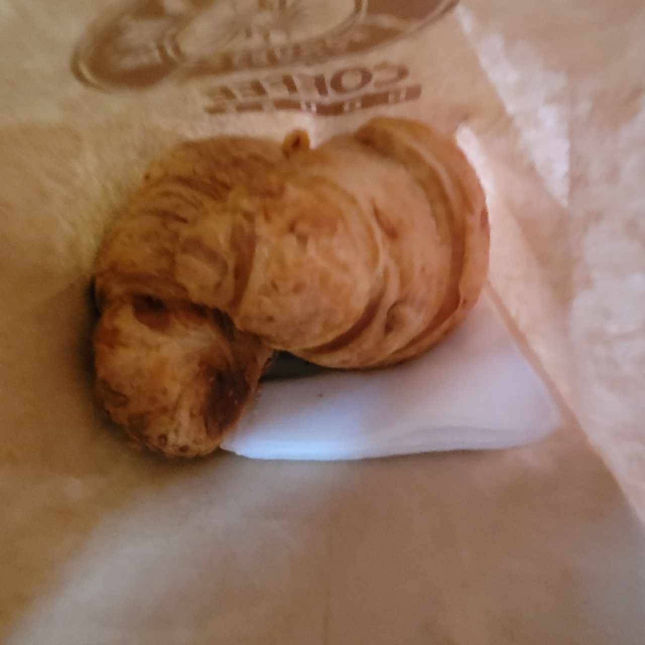 PASTELERÍA SALADA - Croissant de Mantequilla