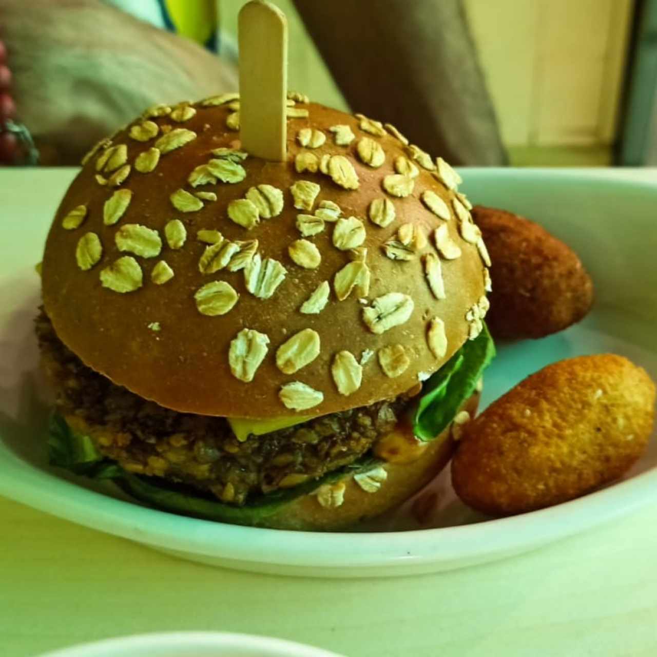 Veggie Burger con veggie nuggets 