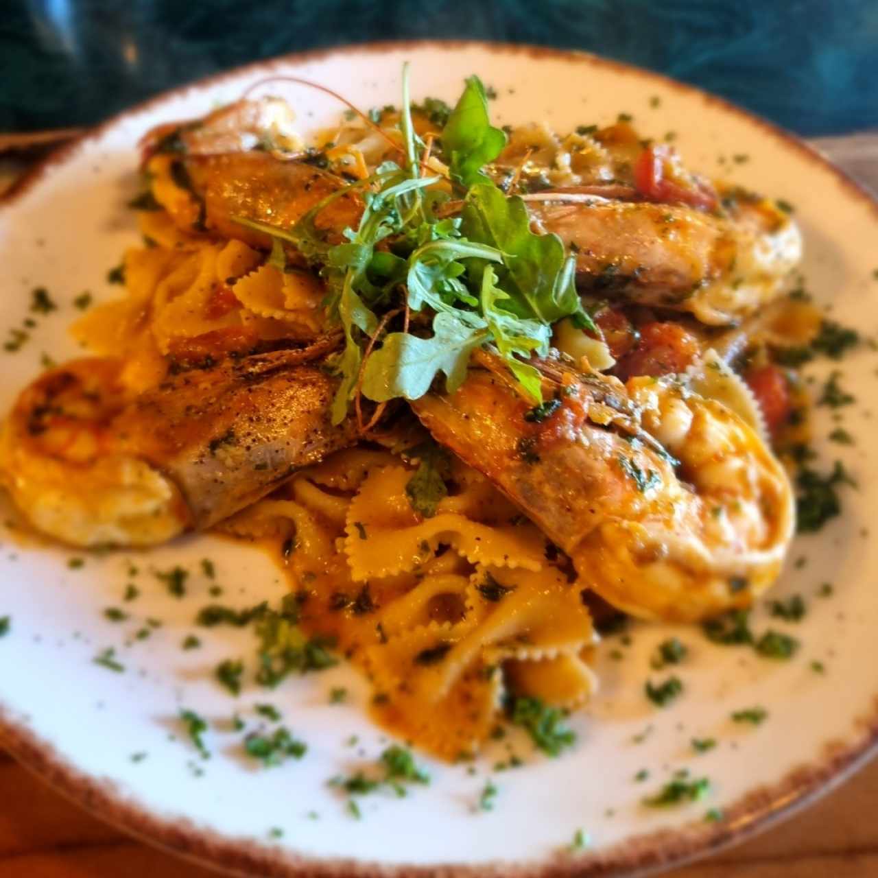 Langostinos al óleo con farfalle