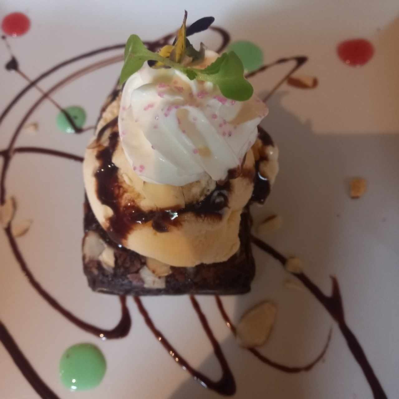 Brownie con capa de Helado