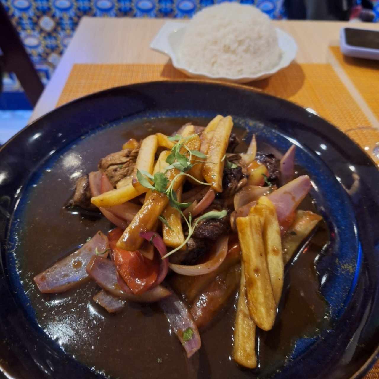 Carnes - Lomo Saltado