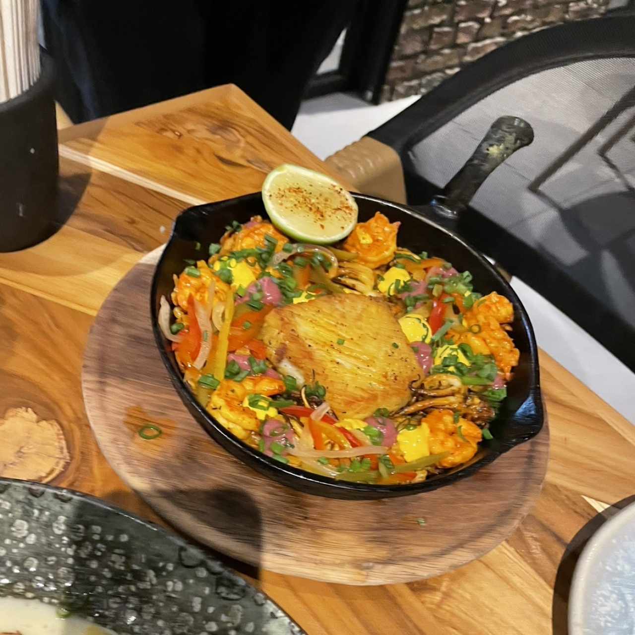 Arroz con Concolón de mariscos y Pescado