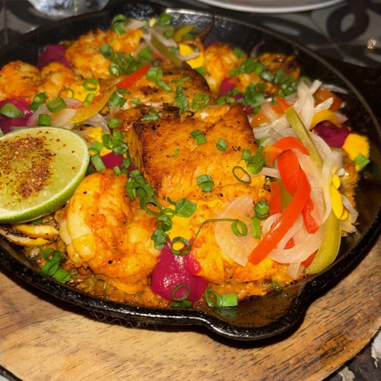 Arroz con Concolón de mariscos y Pescado